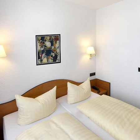Lat Hotel & Apartmenthaus Berlin أيزِنهوتِنشتات المظهر الخارجي الصورة