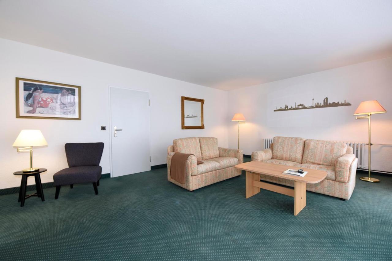 Lat Hotel & Apartmenthaus Berlin أيزِنهوتِنشتات المظهر الخارجي الصورة