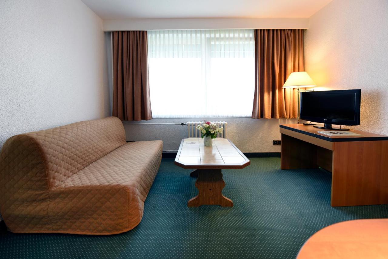Lat Hotel & Apartmenthaus Berlin أيزِنهوتِنشتات المظهر الخارجي الصورة