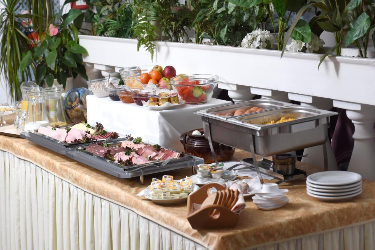 Lat Hotel & Apartmenthaus Berlin أيزِنهوتِنشتات المظهر الخارجي الصورة
